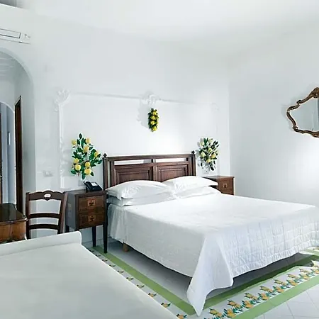 Smeraldo Hotel