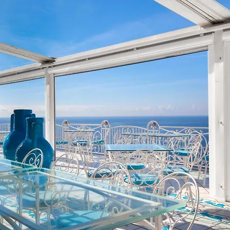 فندق Smeraldo 3*